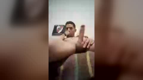 aguiarluis222 online show from 07-27-26, 05:47