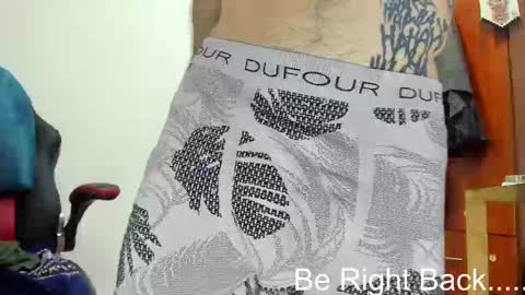 Agustin online show from 10-18-25, 05:25