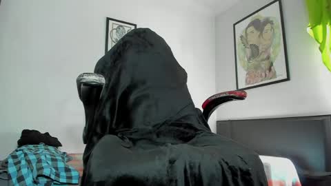 Agustin online show from 05-30-26, 08:06