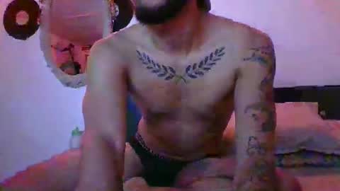 Snapshot of agustin_1298 chatting on 12-17-25, 12:49 Agustin online show from 12-17-25, 12:49