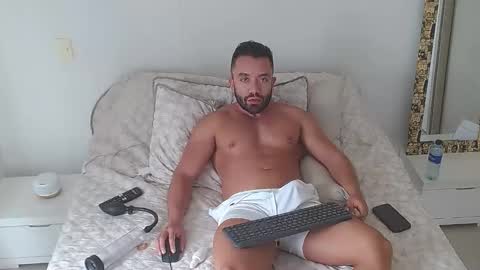 agustinsr online show from 10-22-25, 04:51