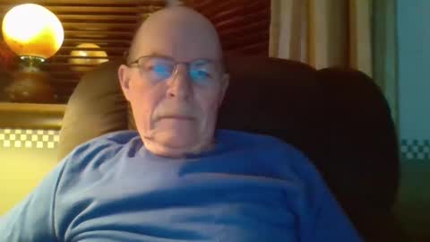 Snapshot of aguynrkfrd chatting on 12-24-24, 10:11 aguynrkfrd online show from 12-24-24, 10:11