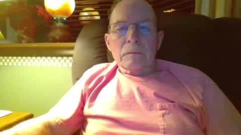 Snapshot of aguynrkfrd chatting on 12-31-24, 03:55 aguynrkfrd online show from 12-31-24, 03:55