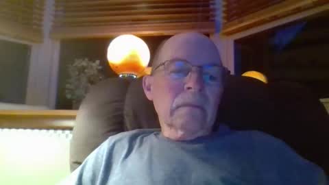 Snapshot of aguynrkfrd chatting on 06-10-26, 09:30 aguynrkfrd online show from 06-10-26, 09:30