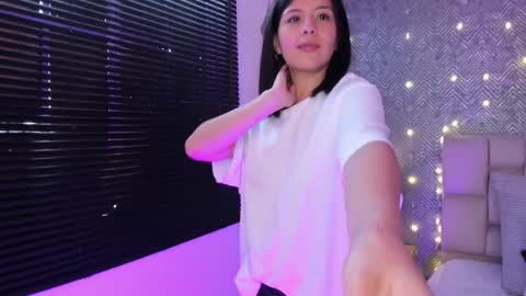 Ahmara  online show from 01-16-25, 02:51