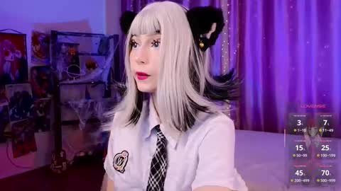 Coraline online show from 11-04-25, 01:54