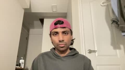 Dylan online show from 04-19-26, 03:28