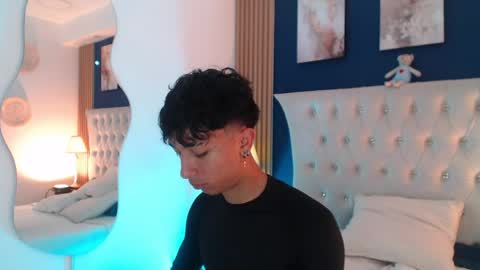 Aiden online show from 04-09-26, 01:05