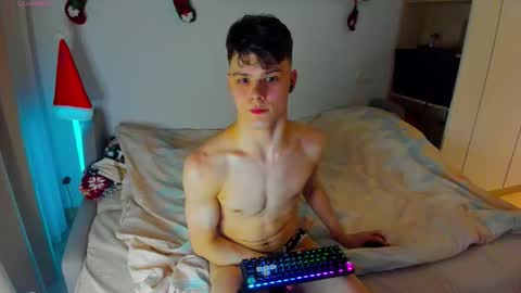 Snapshot of aidensensual chatting on 01-14-26, 02:55 Aiden Sensual online show from 01-14-26, 02:55