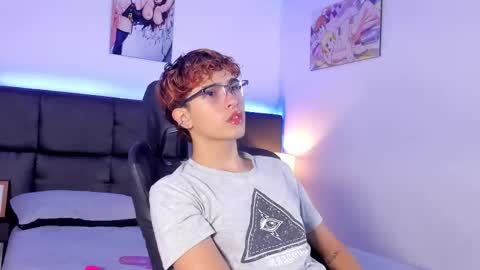 Aiden  online show from 10-06-25, 12:57