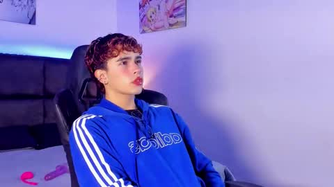 Aiden  online show from 10-07-25, 12:13