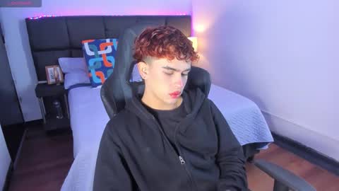 Aiden  online show from 11-18-25, 12:31