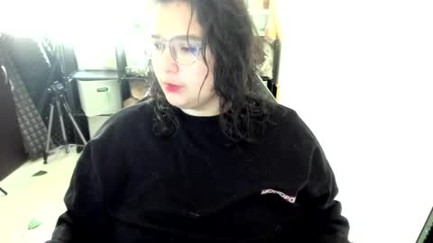 Catalina online show from 11-30-25, 12:42