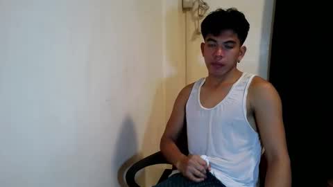 Snapshot of aikoelhara chatting on 04-26-26, 06:33 Angelo online show from 04-26-26, 06:33