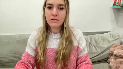 Aile online show from 01-16-25, 04:28