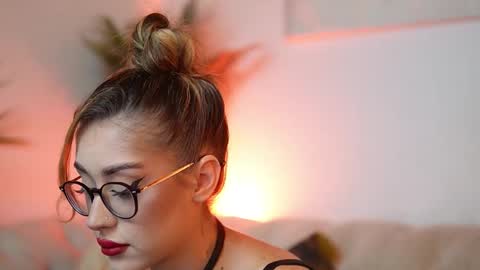  Aileen  online show from 11-10-25, 07:13