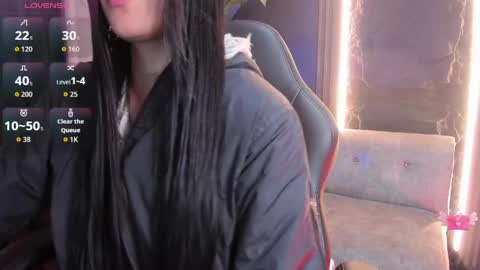 Snapshot of aili_queen chatting on 06-09-26, 12:28 Catalina online show from 06-09-26, 12:28