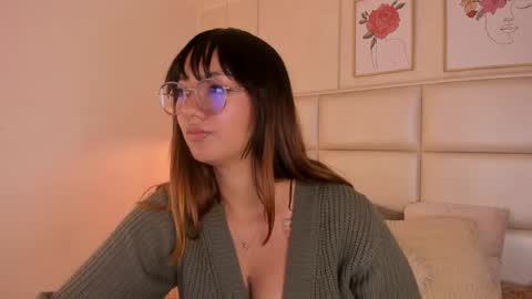 Aily Yozuko online show from 04-14-26, 02:39