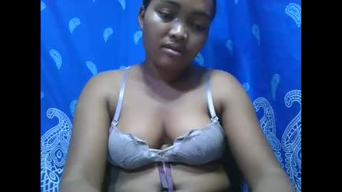 Snapshot of aimealdy chatting on 10-27-25, 06:56 aimealdy online show from 10-27-25, 06:56