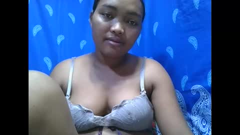 Snapshot of aimealdy chatting on 10-28-25, 07:01 aimealdy online show from 10-28-25, 07:01