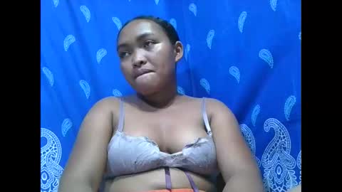 Snapshot of aimealdy chatting on 10-28-25, 07:05 aimealdy online show from 10-28-25, 07:05