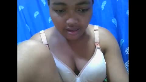 Snapshot of aimealdy chatting on 10-29-25, 07:15 aimealdy online show from 10-29-25, 07:15