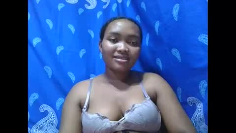 Snapshot of aimealdy chatting on 11-08-25, 05:23 aimealdy online show from 11-08-25, 05:23