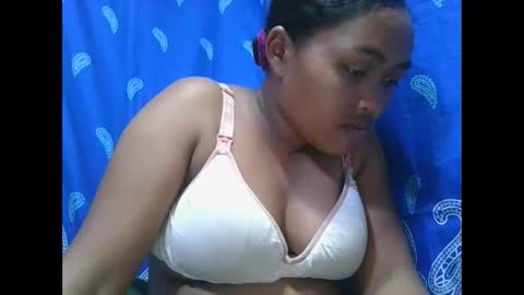 Snapshot of aimealdy chatting on 11-10-25, 05:45 aimealdy online show from 11-10-25, 05:45