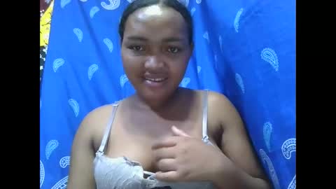 Snapshot of aimealdy chatting on 11-14-25, 02:54 aimealdy online show from 11-14-25, 02:54