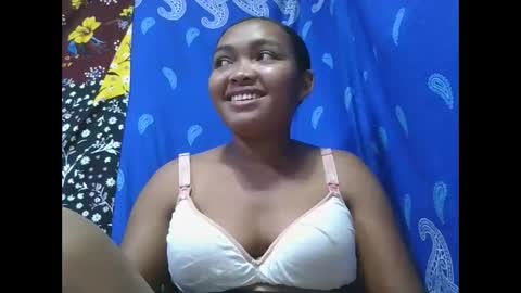 Snapshot of aimealdy chatting on 11-15-25, 05:31 aimealdy online show from 11-15-25, 05:31