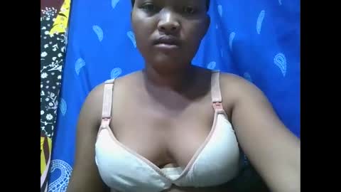 Snapshot of aimealdy chatting on 11-24-25, 03:06 aimealdy online show from 11-24-25, 03:06