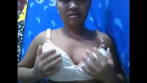 Snapshot of aimealdy chatting on 11-26-25, 06:03 aimealdy online show from 11-26-25, 06:03