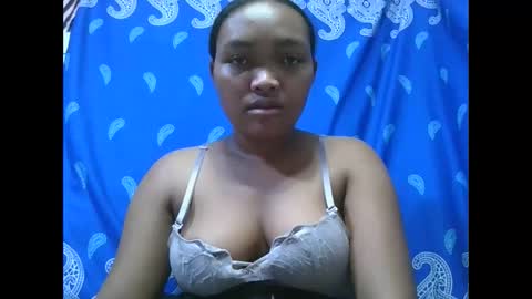 Snapshot of aimealdy chatting on 12-05-25, 03:04 aimealdy online show from 12-05-25, 03:04