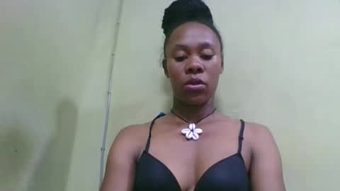 aimee982179 online show from 04-21-26, 02:51