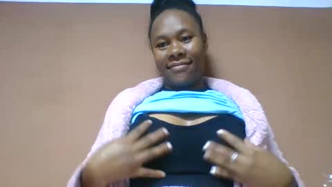 Snapshot of aimee982179 chatting on 07-13-26, 02:25 aimee982179 online show from 07-13-26, 02:25