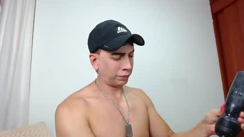 IAN online show from 03-04-25, 01:17