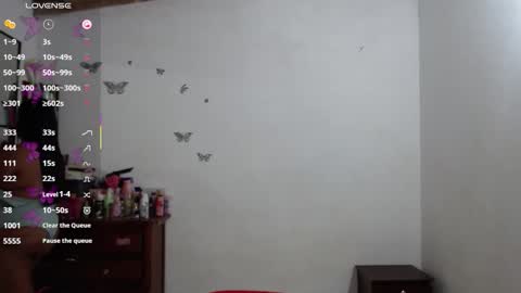 Snapshot of ainara__stone chatting on 10-23-25, 02:11 AINARA LIZ online show from 10-23-25, 02:11