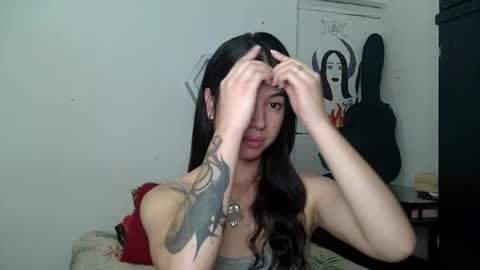 Snapshot of aine_ileana chatting on 03-17-26, 07:06 J online show from 03-17-26, 07:06