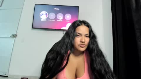 Snapshot of ainoaapalma chatting on 12-15-24, 04:29 AINOA PALMA online show from 12-15-24, 04:29