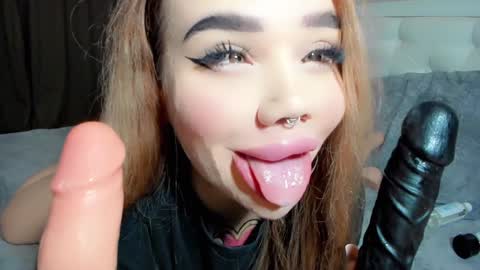 Snapshot of aira_vi chatting on 01-31-25, 02:15 Aira online show from 01-31-25, 02:15