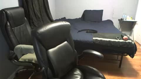 Daddy online show from 11-14-25, 12:42