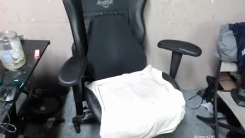 Leo  Airborn  Sir  Daddy online show from 02-20-25, 02:18