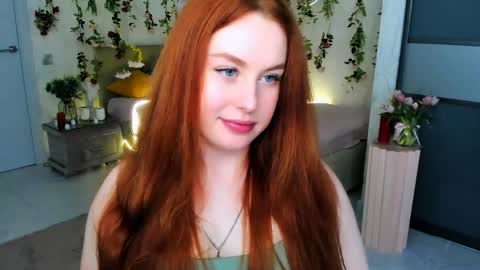 Louise online show from 06-05-26, 10:21