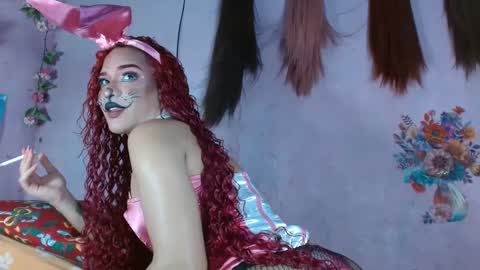 Snapshot of aisha_atenea chatting on 10-06-25, 05:27 Jess online show from 10-06-25, 05:27