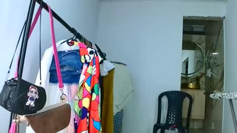 aisha koswell3 online show from 04-20-26, 03:04