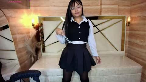 Snapshot of aisha_leenss_r chatting on 03-17-26, 08:23 Aisha online show from 03-17-26, 08:23