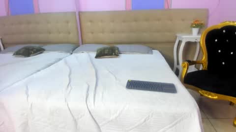 Aisha Noir online show from 09-19-25, 12:06