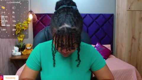 Aisha Violet online show from 12-20-24, 11:37