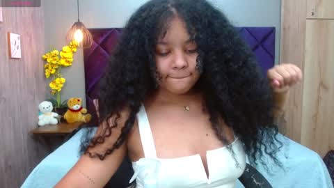 Aisha Violet online show from 02-05-25, 02:40