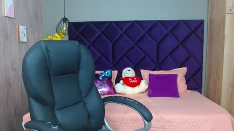Aisha Violet online show from 02-07-25, 09:26